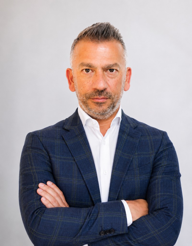Robert Mehraik